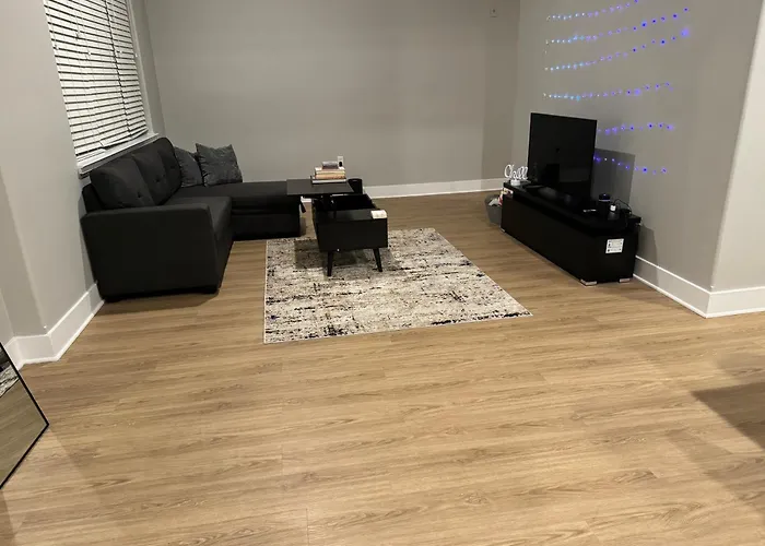Towson Elite Apartment